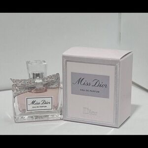 Dior Miss Dior Perfume with Soft Pink Accents